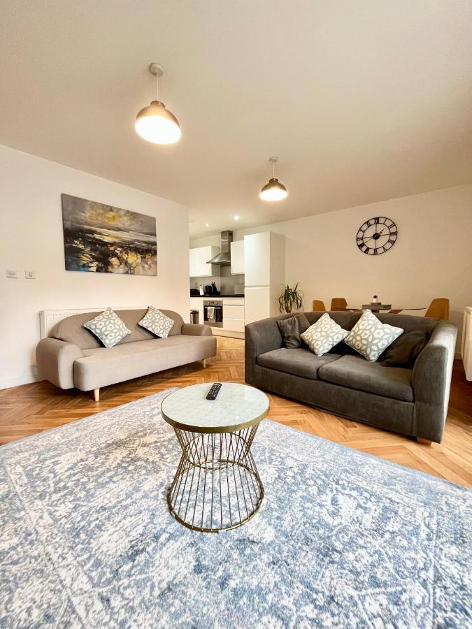 2 Double Beds Or 4 Singles, 2 Bathrooms, Free Parking, Smart Tv'S, Close To Gunwharf Quays, Beach & Historic Dockyard Портцмаус Экстерьер фото