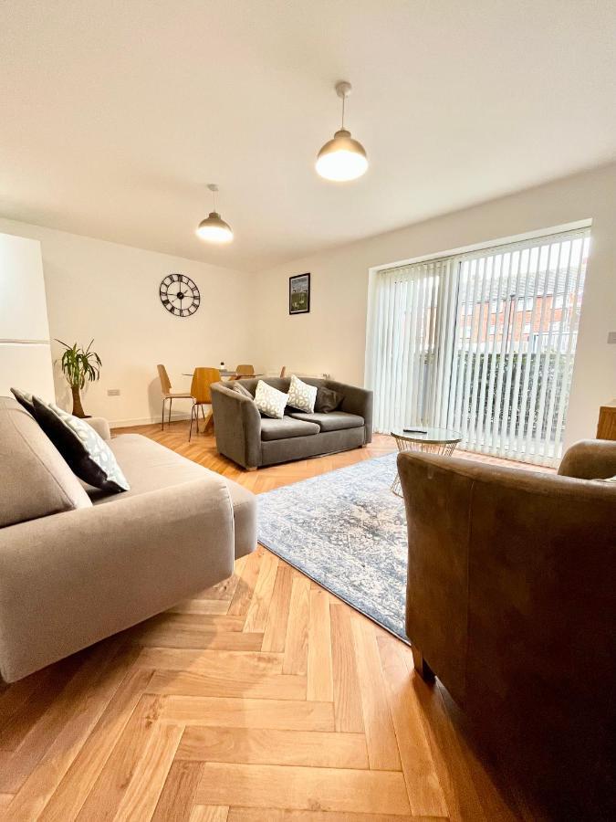 2 Double Beds Or 4 Singles, 2 Bathrooms, Free Parking, Smart Tv'S, Close To Gunwharf Quays, Beach & Historic Dockyard Портцмаус Экстерьер фото